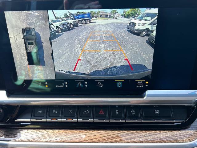 Used 2022 Chevrolet Silverado 1500 LT Trail Boss w/ LT Trail Boss Premium Package AWD/4WD image 27