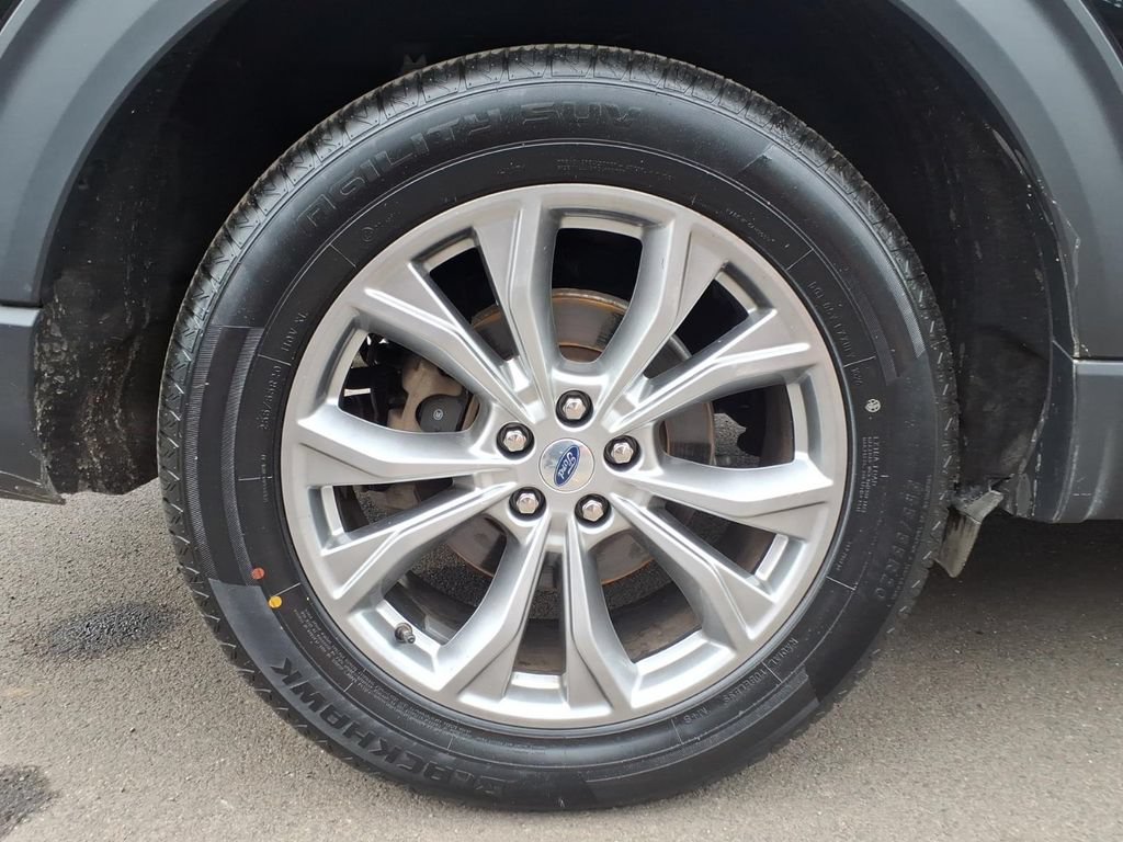 Certified 2023 Ford Explorer Limited w/ Limited Technology Package AWD/4WD image 26