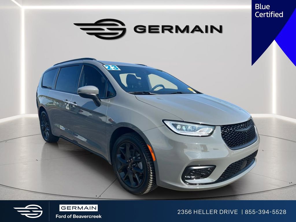 Used 2023 Chrysler Pacifica Touring-L w/ S Appearance Package