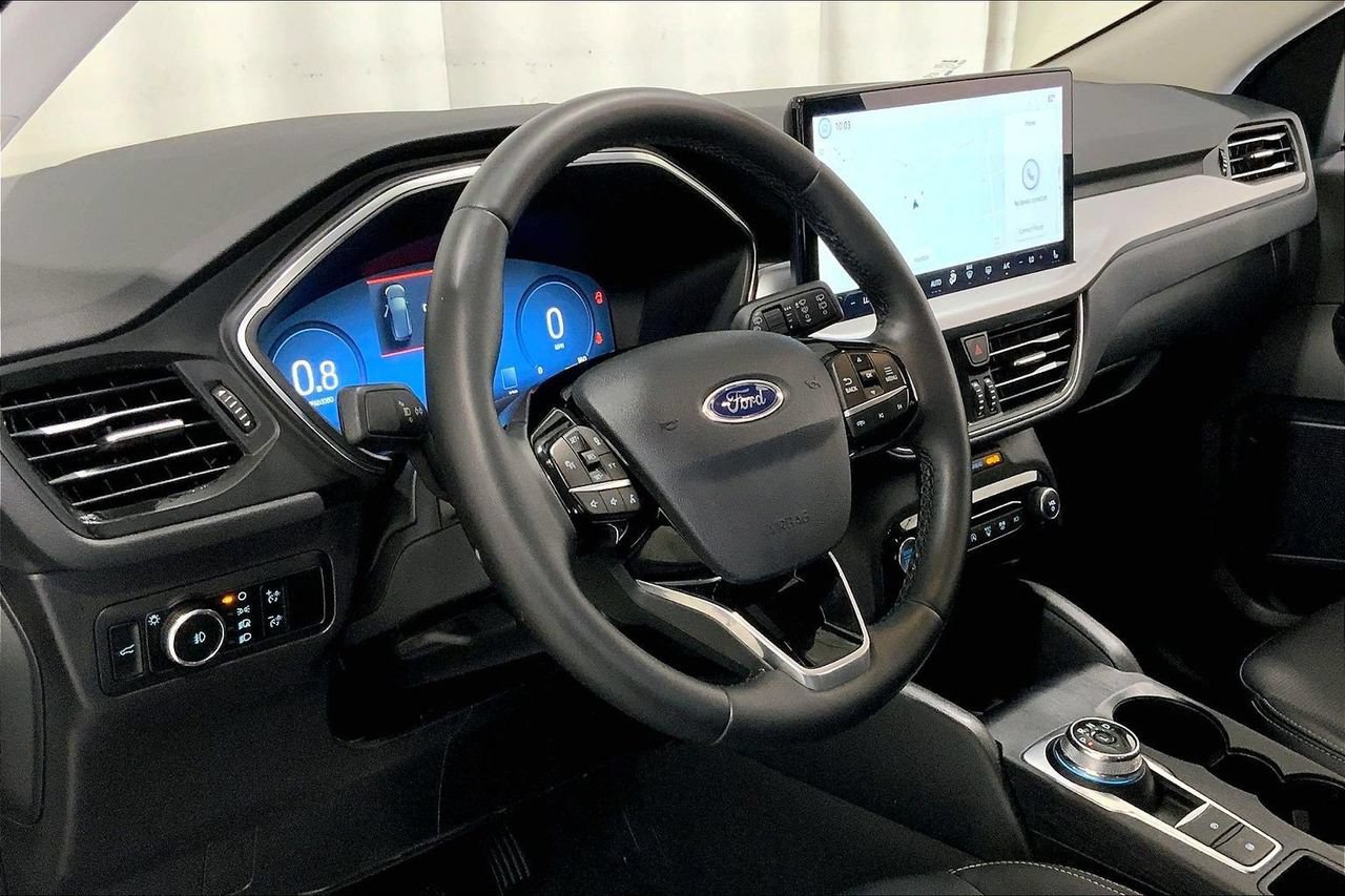 Certified 2024 Ford Escape Platinum AWD/4WD image 14