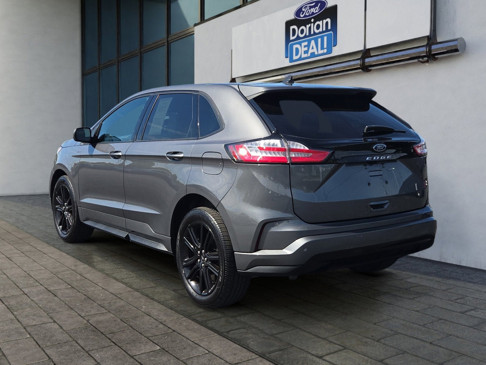 Certified 2022 Ford Edge ST-Line AWD/4WD image 5
