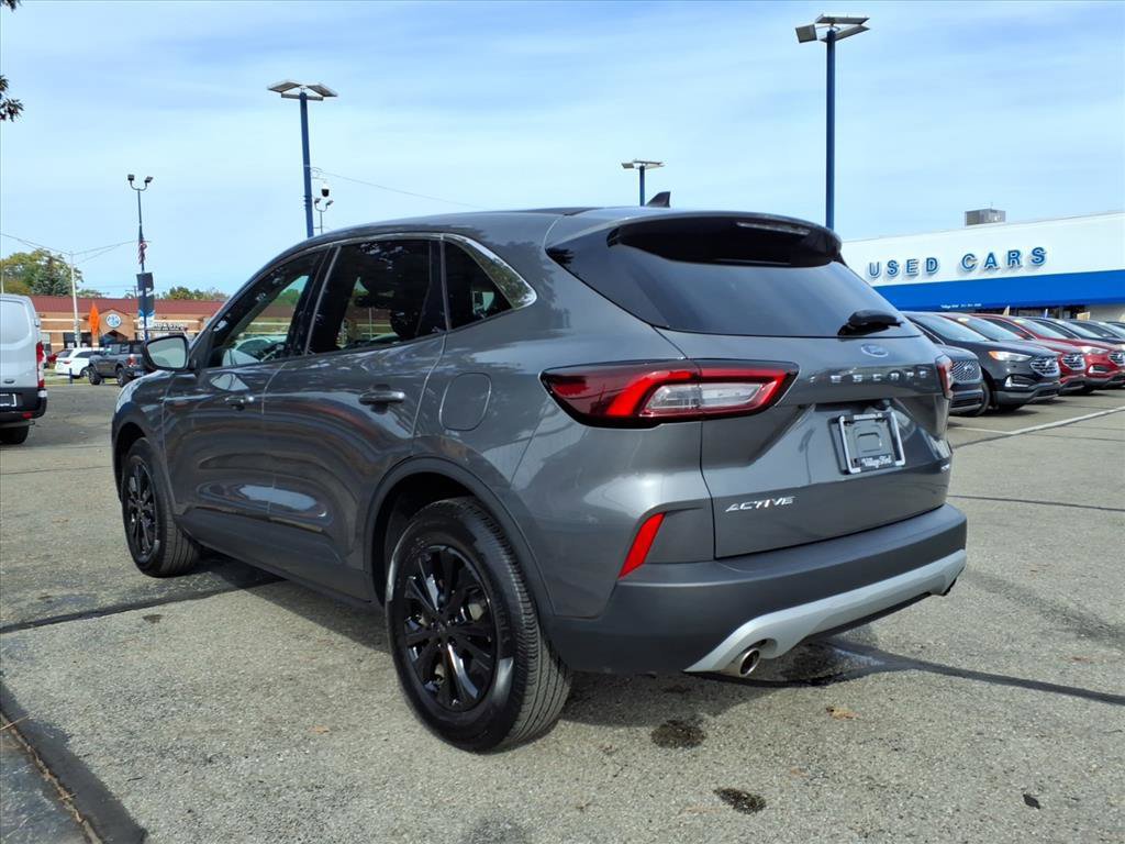 Certified 2023 Ford Escape Active image 4