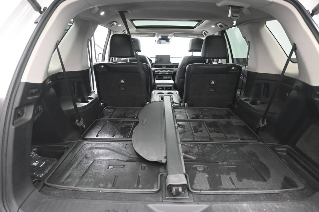 Used 2023 Honda Pilot Elite image 23