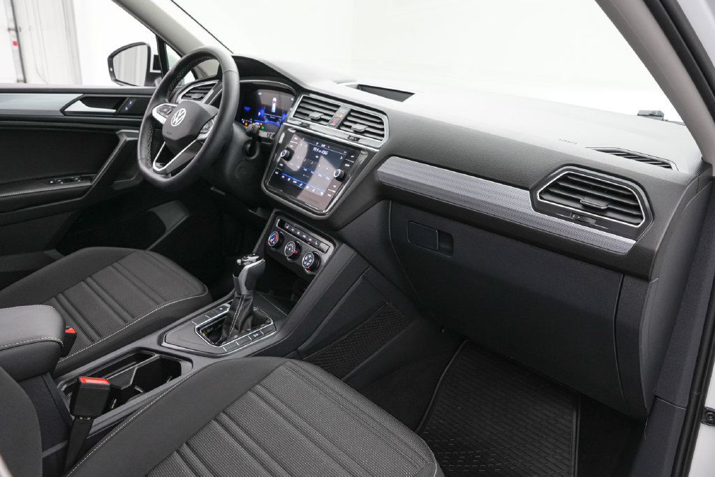 Used 2024 Volkswagen Tiguan S FWD image 23