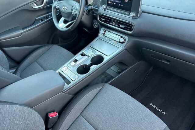 Used 2022 Hyundai Kona SEL w/ Convenience Package image 13