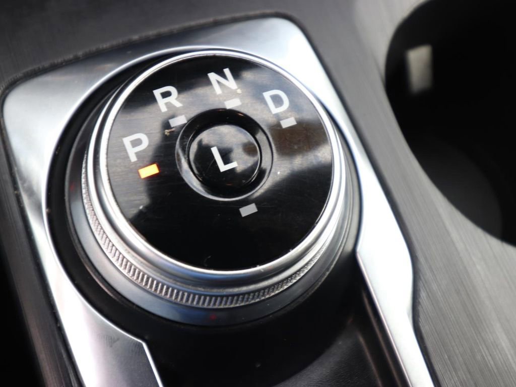 Certified 2020 Ford Escape SE image 21