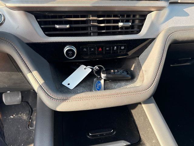 Certified 2025 Ford Explorer Active RWD image 24