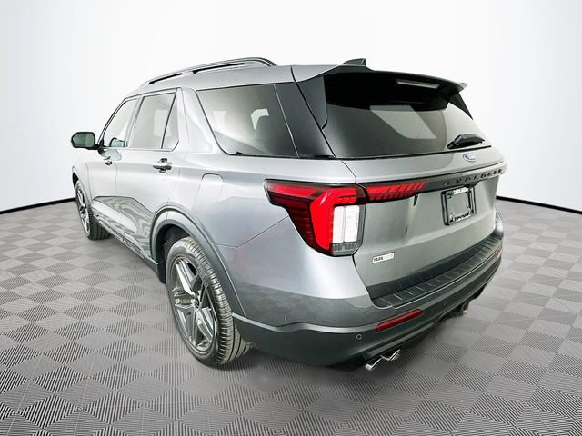 Certified 2025 Ford Explorer ST AWD/4WD image 9