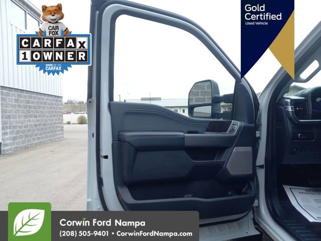 Certified 2025 Ford F350 Lariat w/ Camper Package image 12