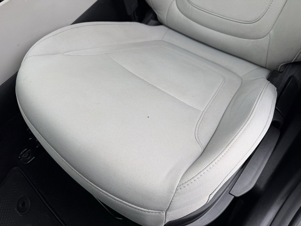 Used 2025 Hyundai Tucson SE image 24