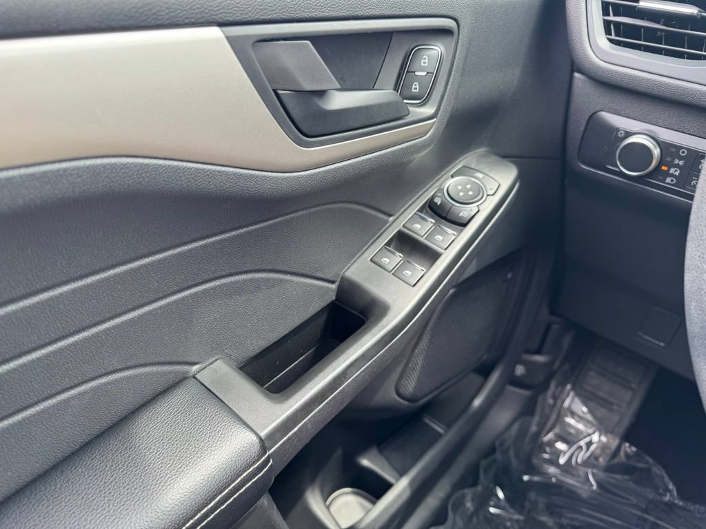 Certified 2022 Ford Escape SE AWD/4WD image 33
