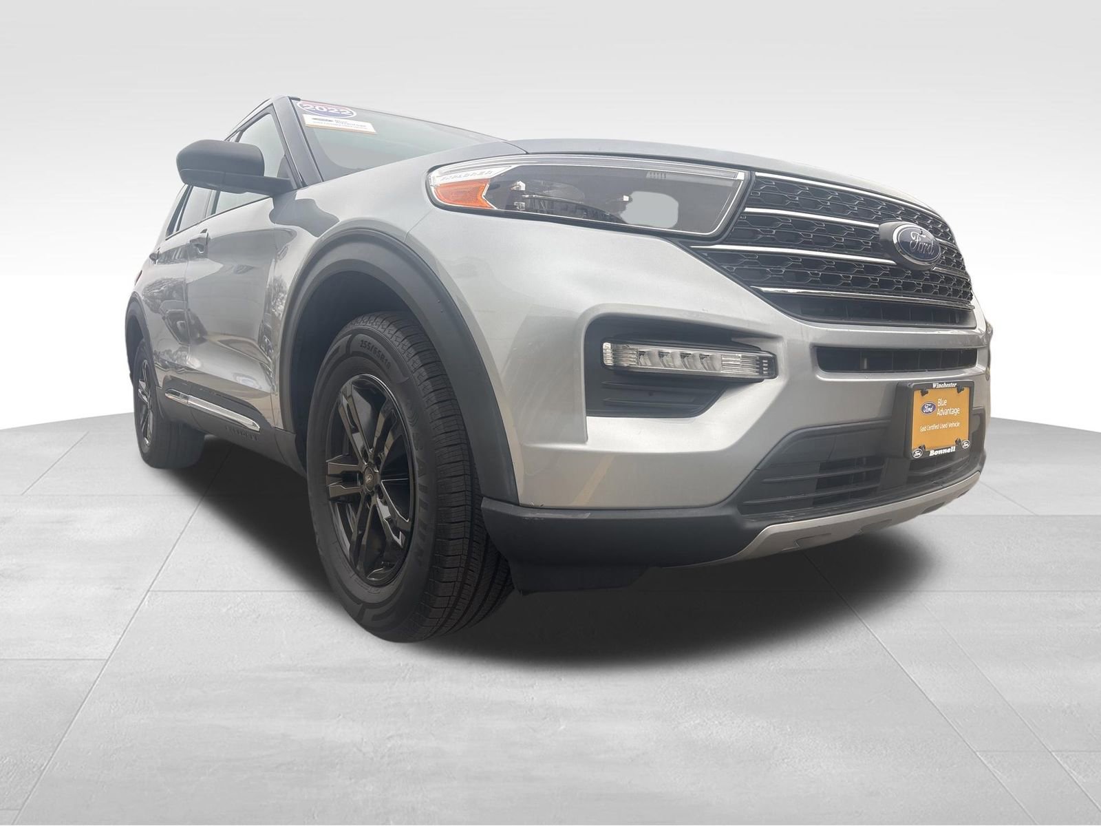 Certified 2022 Ford Explorer XLT w/ Equipment Group 202A AWD/4WD image 2