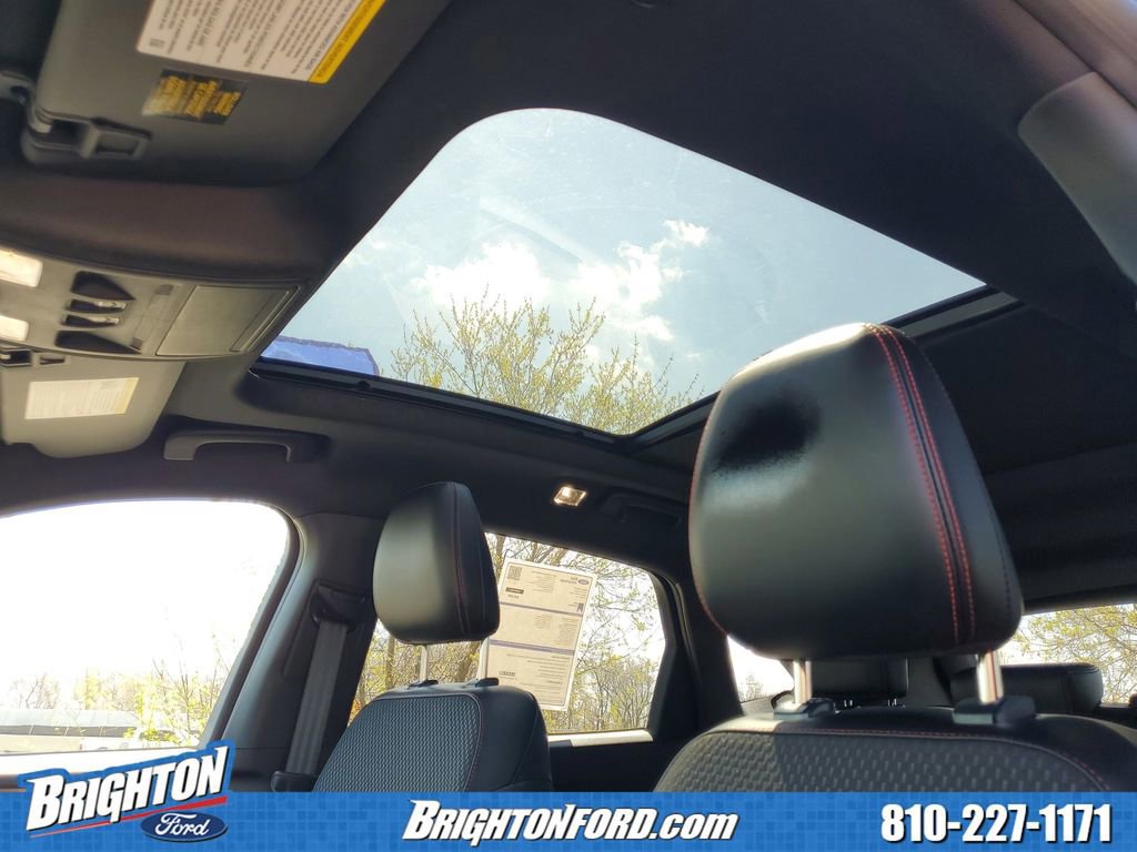 Certified 2024 Ford Escape ST-Line w/ Tech Pack #1 AWD/4WD image 11