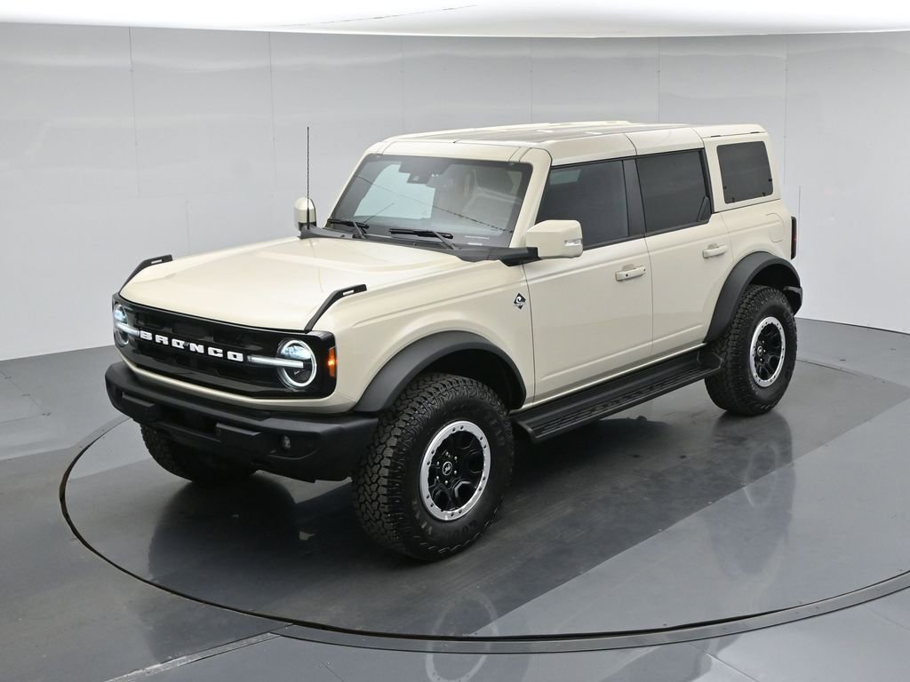 Certified 2025 Ford Bronco Outer Banks w/ Sasquatch Package AWD/4WD image 39