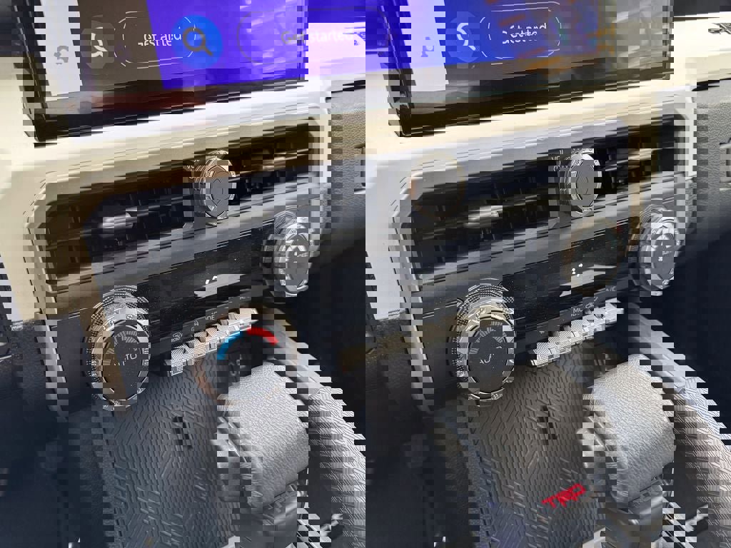 Used 2024 Toyota Tacoma TRD Off-Road AWD/4WD image 23