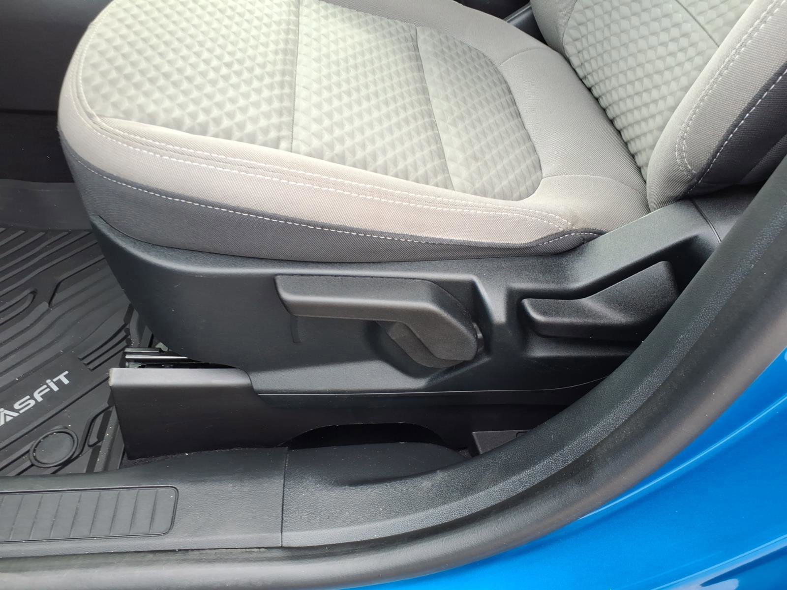 Certified 2021 Ford Escape SE w/ Cold Weather Package image 13