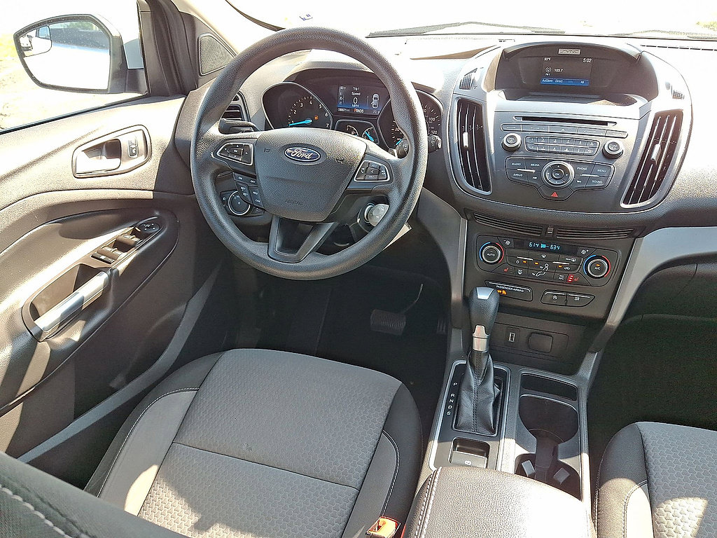 Certified 2017 Ford Escape SE w/ SE Cold Weather Package AWD/4WD image 15
