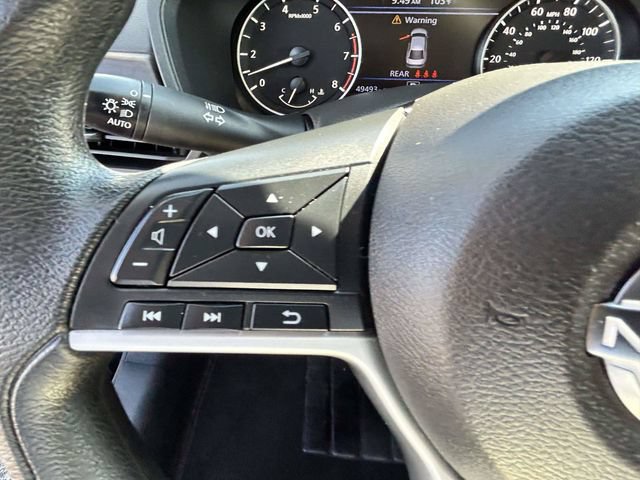 Used 2025 Nissan Altima 2.5 SV FWD image 8