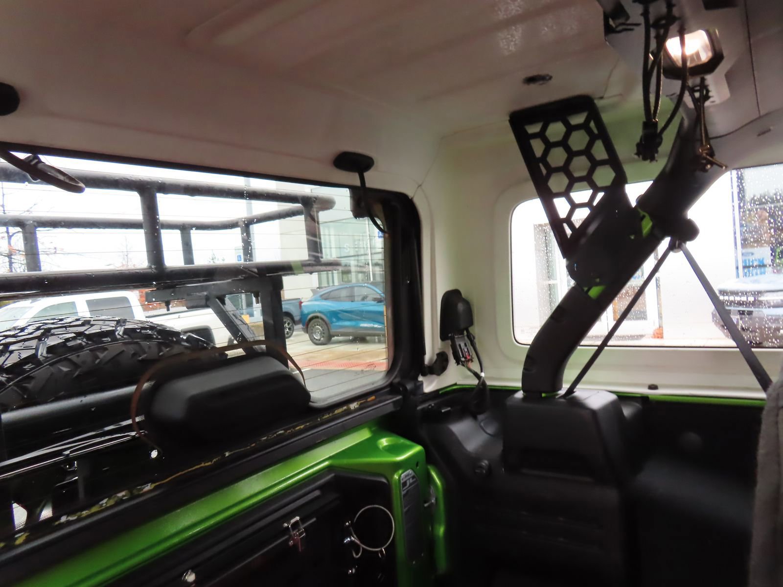 Used 2019 Jeep Wrangler Unlimited Sahara image 40