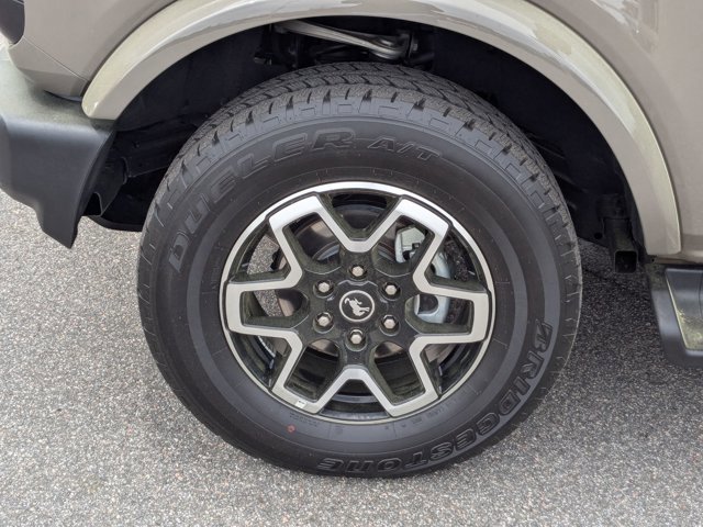 Certified 2025 Ford Bronco Outer Banks AWD/4WD image 11