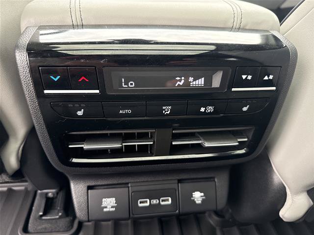 Used 2023 Acura MDX SH-AWD w/ Advance Package image 7