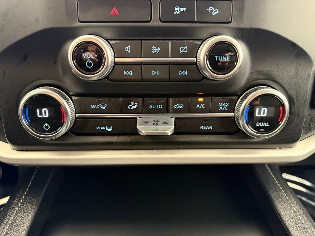 Certified 2023 Ford Expedition XLT image 39
