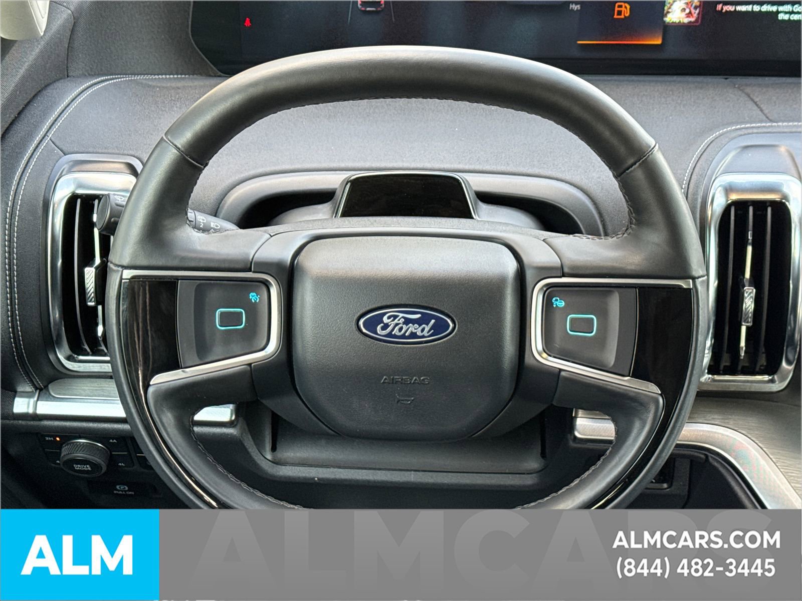 Certified 2025 Ford Expedition Platinum image 31