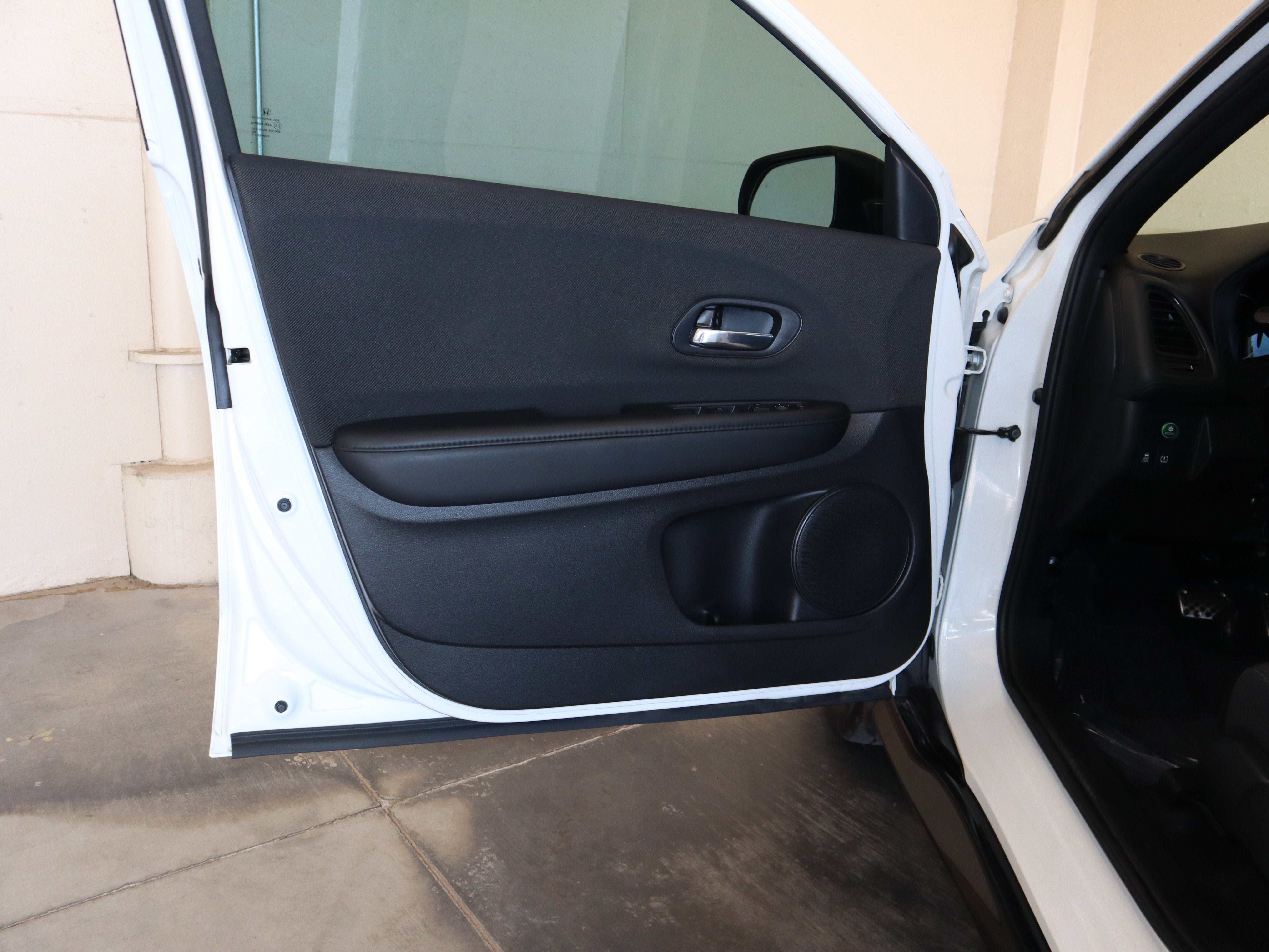 Used 2022 Honda HR-V Sport image 31