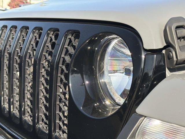 Used 2021 Jeep Gladiator Sport AWD/4WD image 10