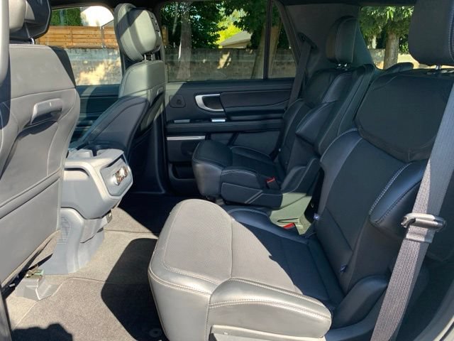 Certified 2027 Ford Expedition Platinum w/ Stealth Appearance Package AWD/4WD image 21