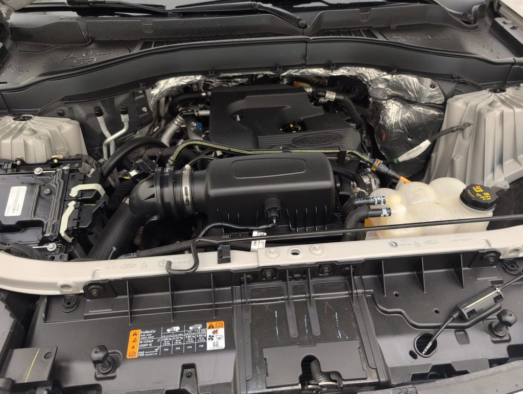 Certified 2020 Ford Explorer XLT w/ Equipment Group 202A RWD image 39