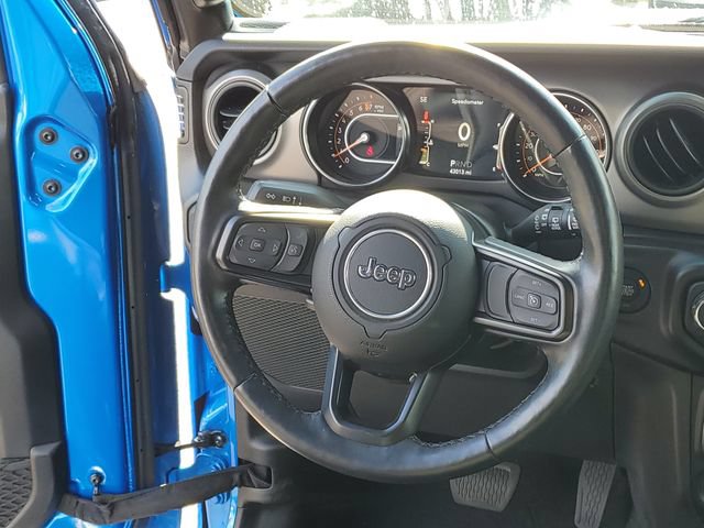 Used 2022 Jeep Wrangler Sport AWD/4WD image 23