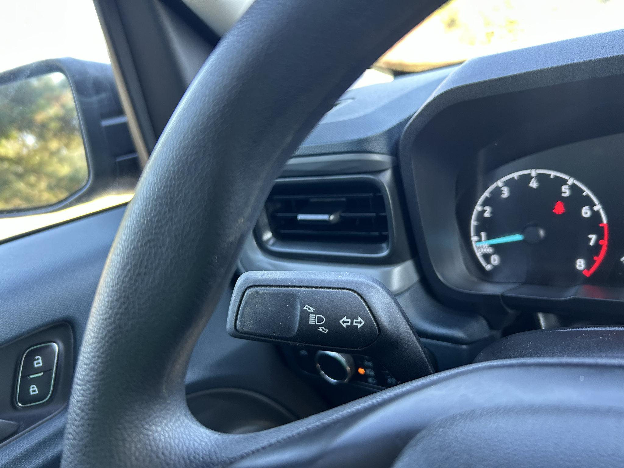Certified 2022 Ford Maverick XL FWD image 24