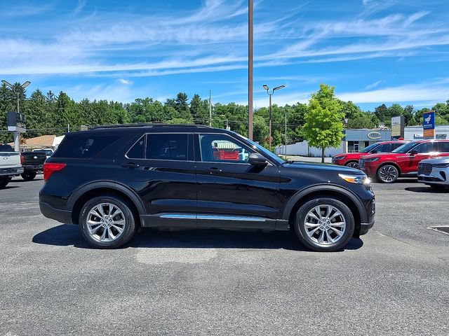 Certified 2023 Ford Explorer XLT w/ Equipment Group 202A AWD/4WD image 7