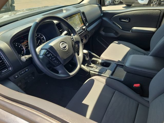 Used 2023 Nissan Frontier S RWD image 3