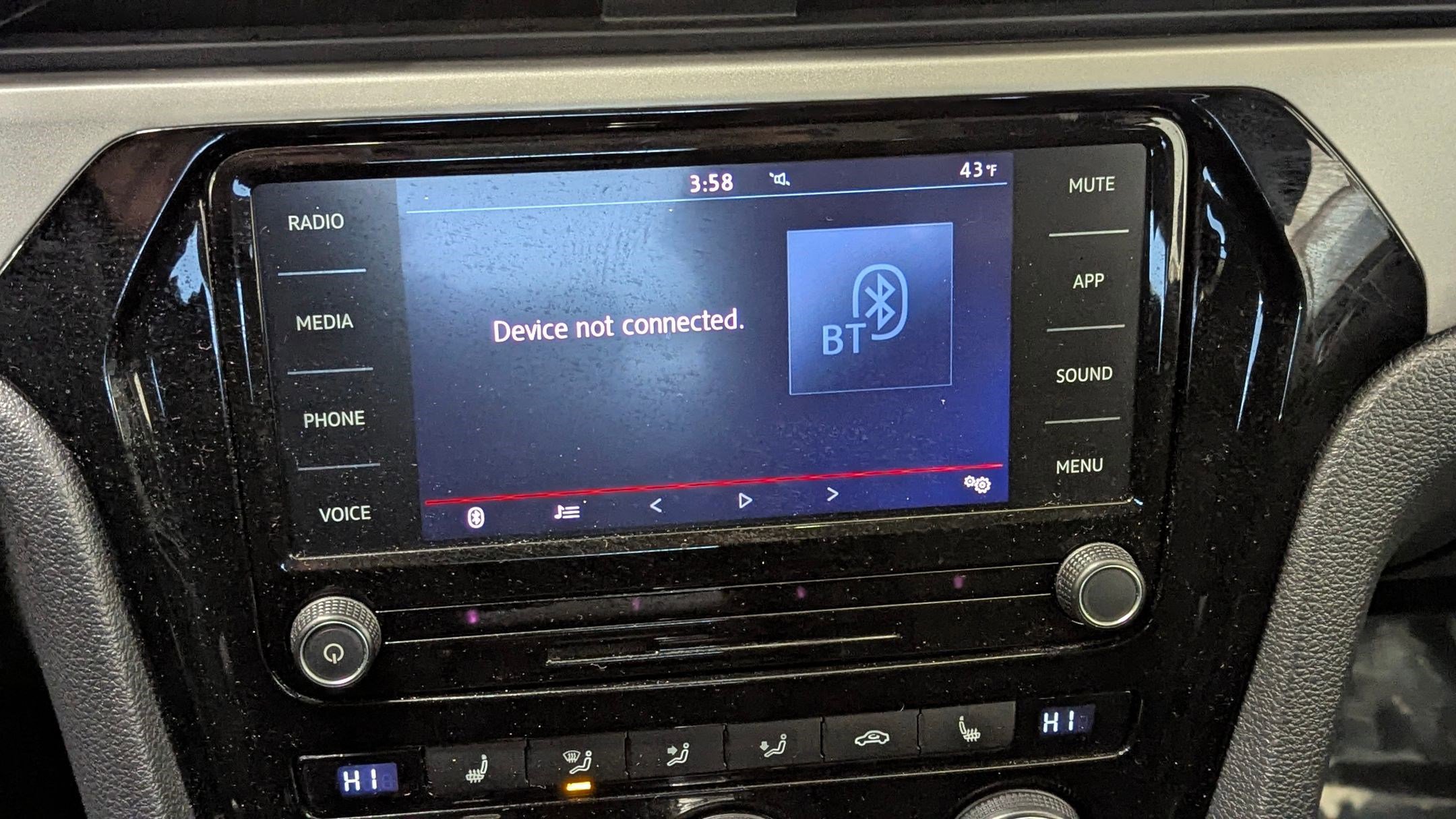 Used 2022 Volkswagen Passat 2.0T SE image 26