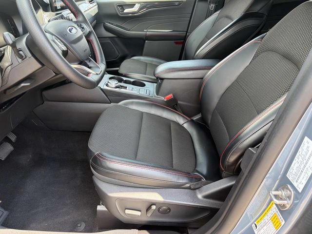 Certified 2025 Ford Escape ST-Line FWD image 16