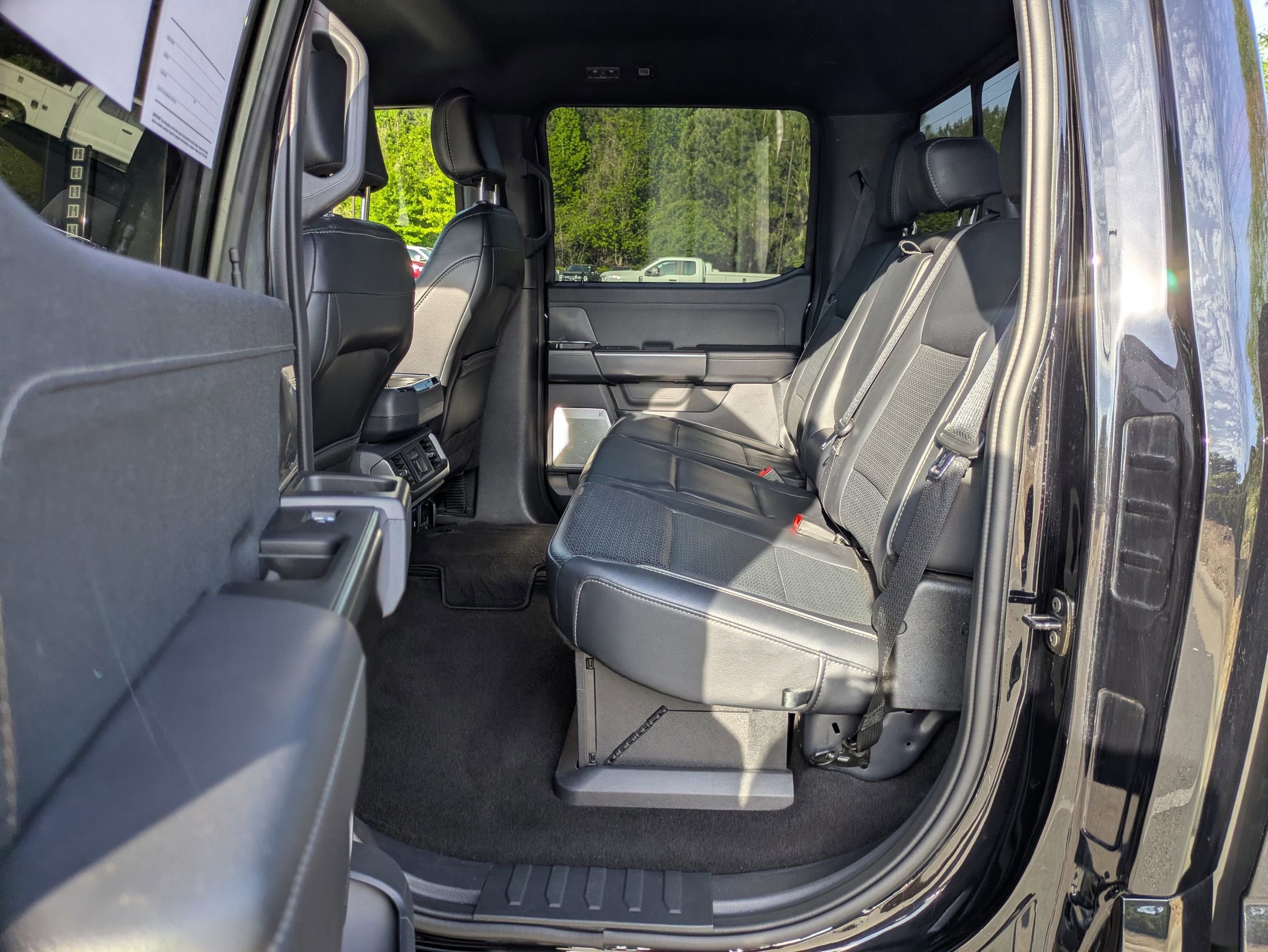 Certified 2024 Ford F150 Lariat w/ Equipment Group 502A High AWD/4WD image 31