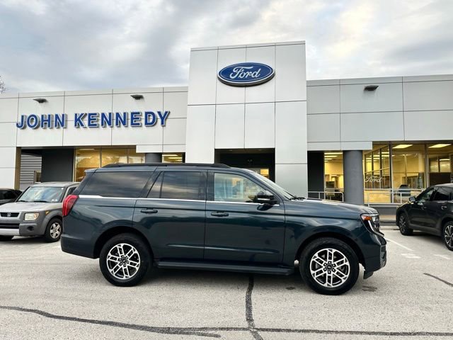 Certified 2025 Ford Expedition Active AWD/4WD image 26