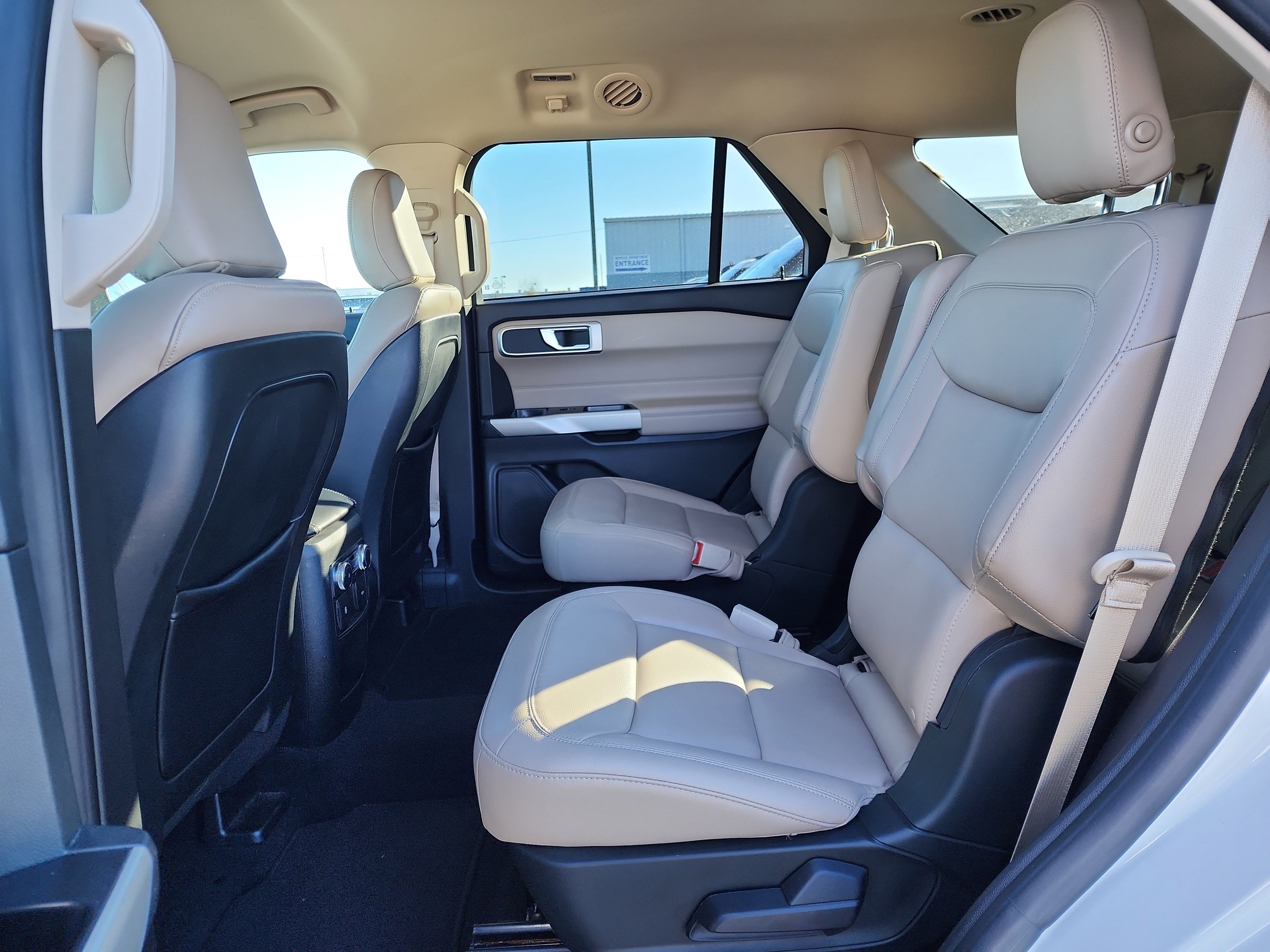 Certified 2020 Ford Explorer XLT w/ Equipment Group 202A image 11