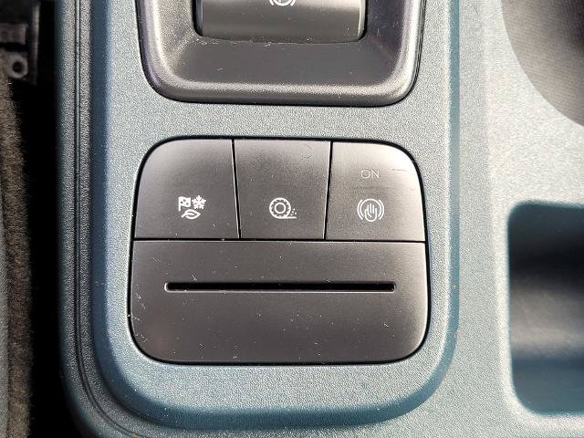 Certified 2024 Ford Maverick XL FWD image 22