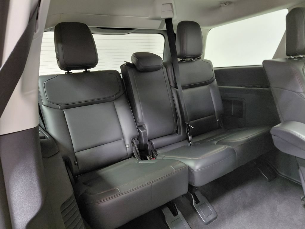 Certified 2025 Ford Expedition Active AWD/4WD image 8