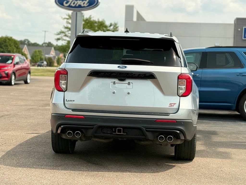 Certified 2024 Ford Explorer ST w/ Technology Package AWD/4WD image 38