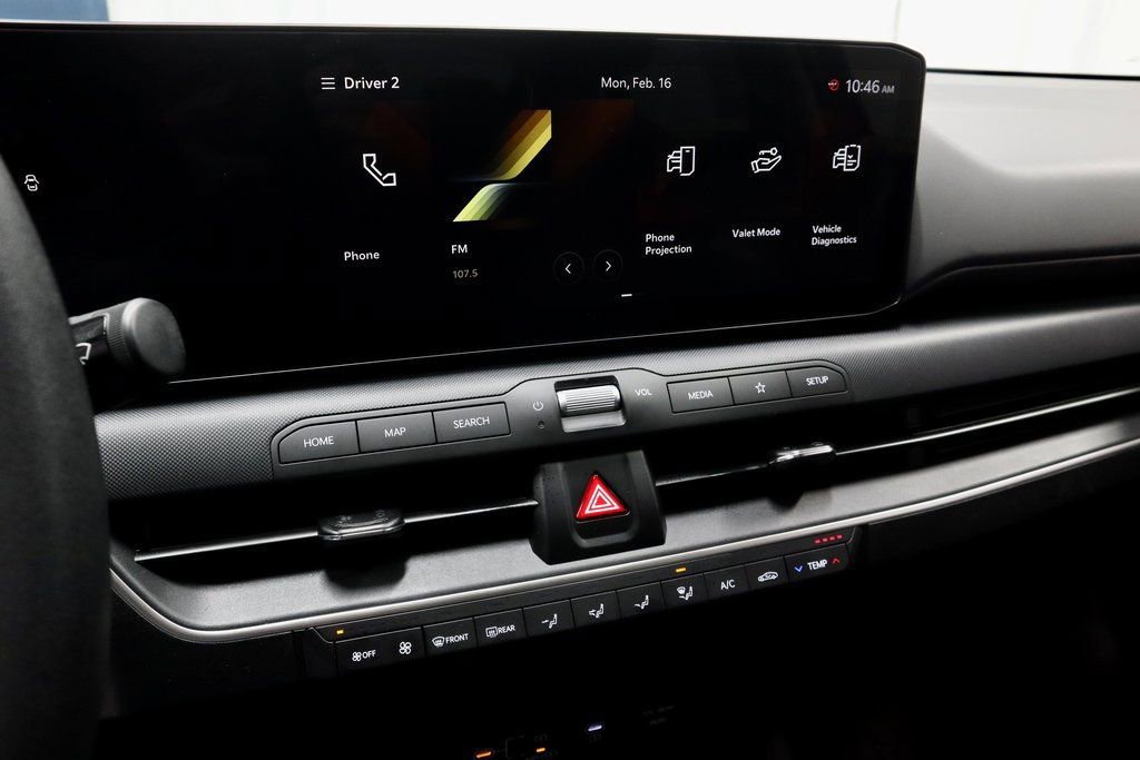 Used 2025 Kia K4 LXS image 31