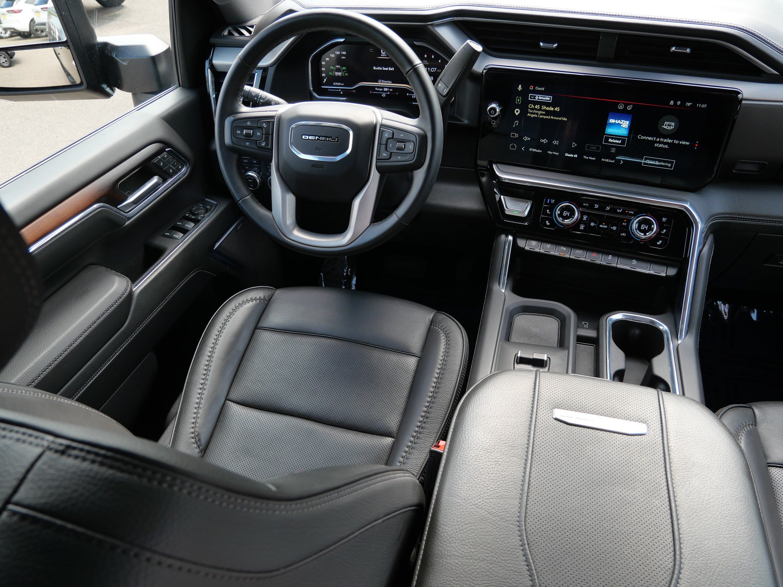 Used 2024 GMC Sierra 2500 Denali w/ Denali Reserve Package AWD/4WD image 9