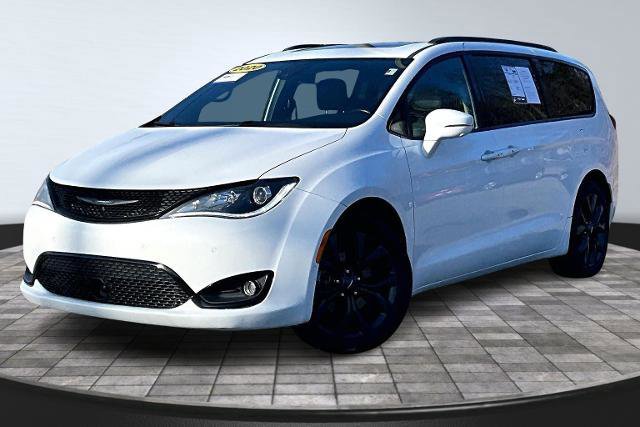 Used 2020 Chrysler Pacifica Limited w/ Advanced Safetytec Group image 2