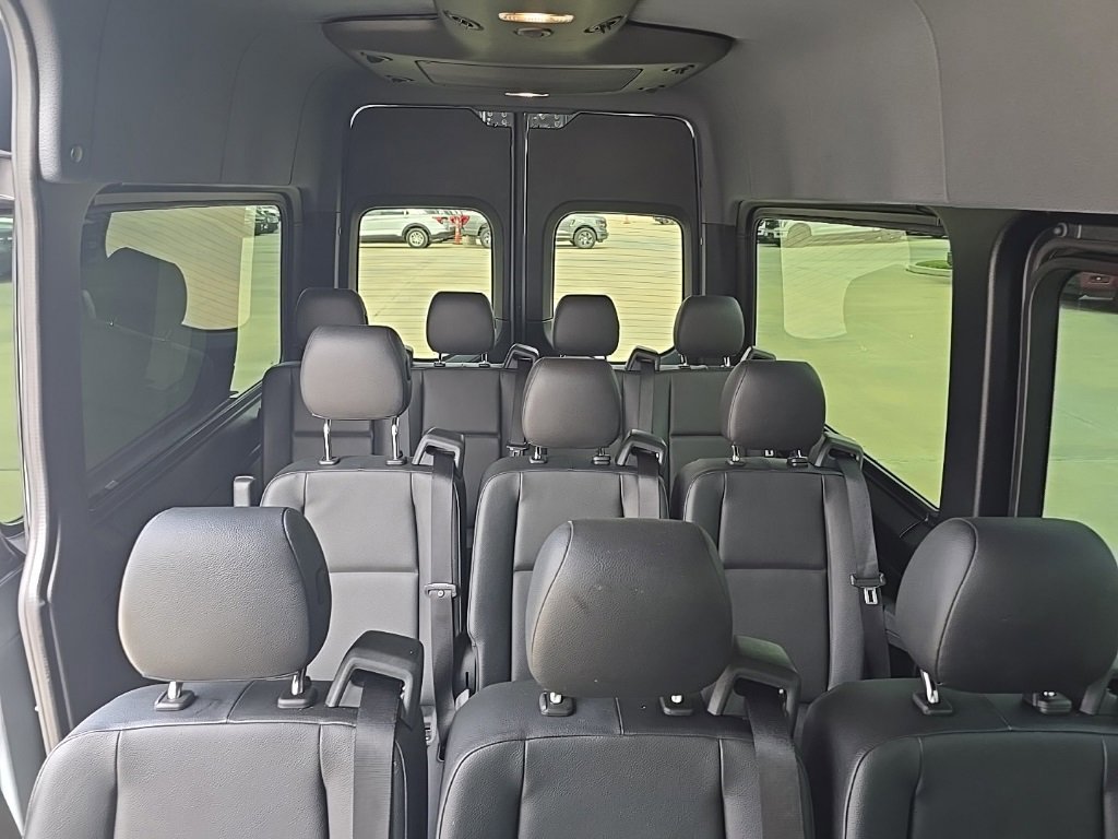 Used 2023 Mercedes-Benz Sprinter 1500 image 17