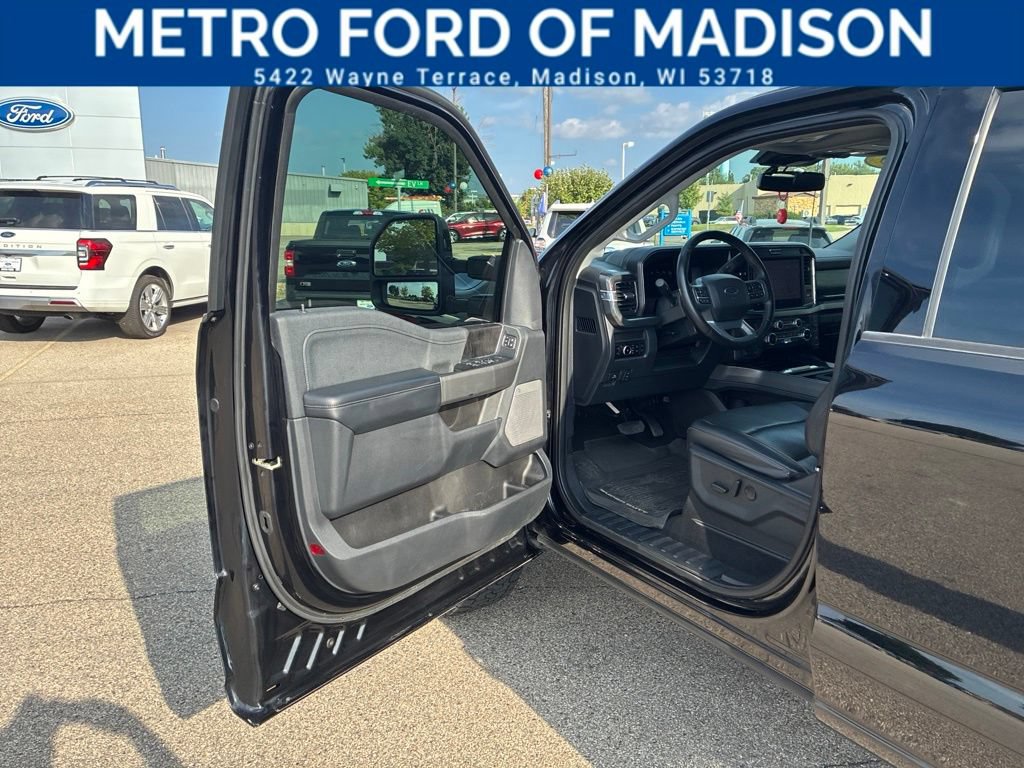 Certified 2025 Ford F250 Lariat w/ Black Appearance Package AWD/4WD image 14