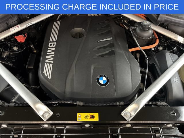 Used 2025 BMW X5 xDrive50e AWD/4WD image 17