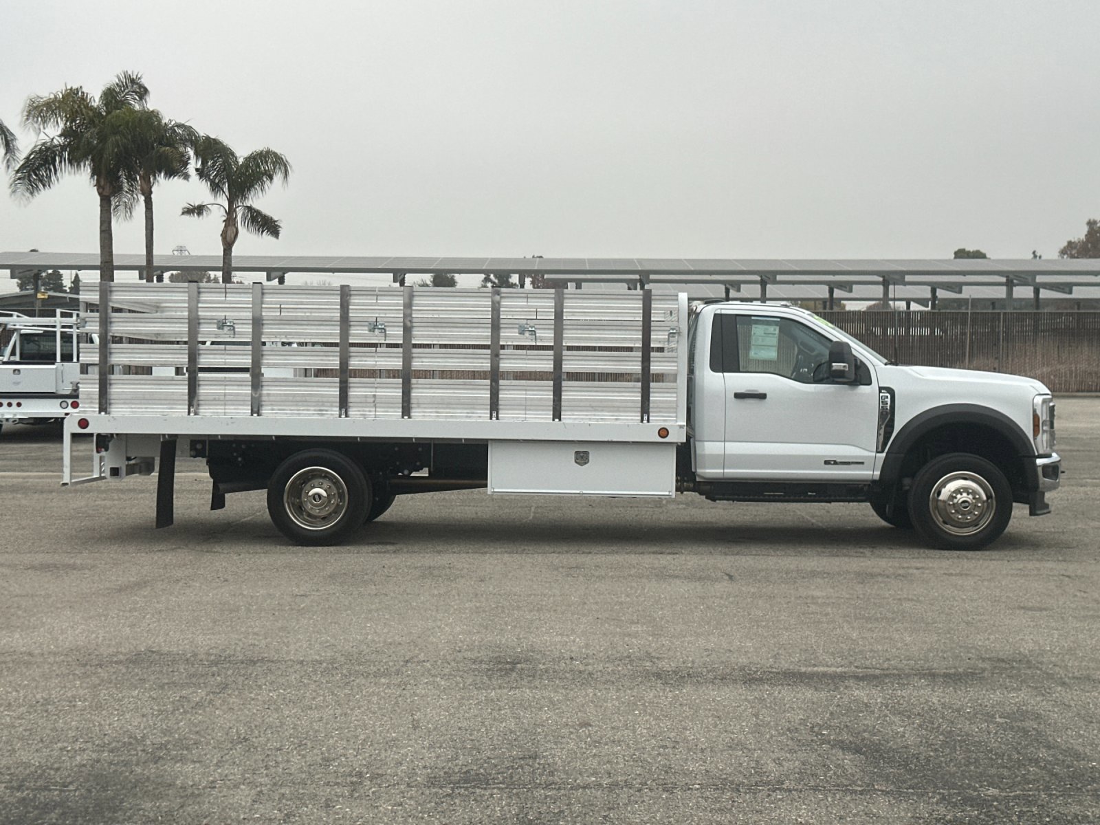 Certified 2024 Ford F550 2WD Regular Cab Super Duty image 3